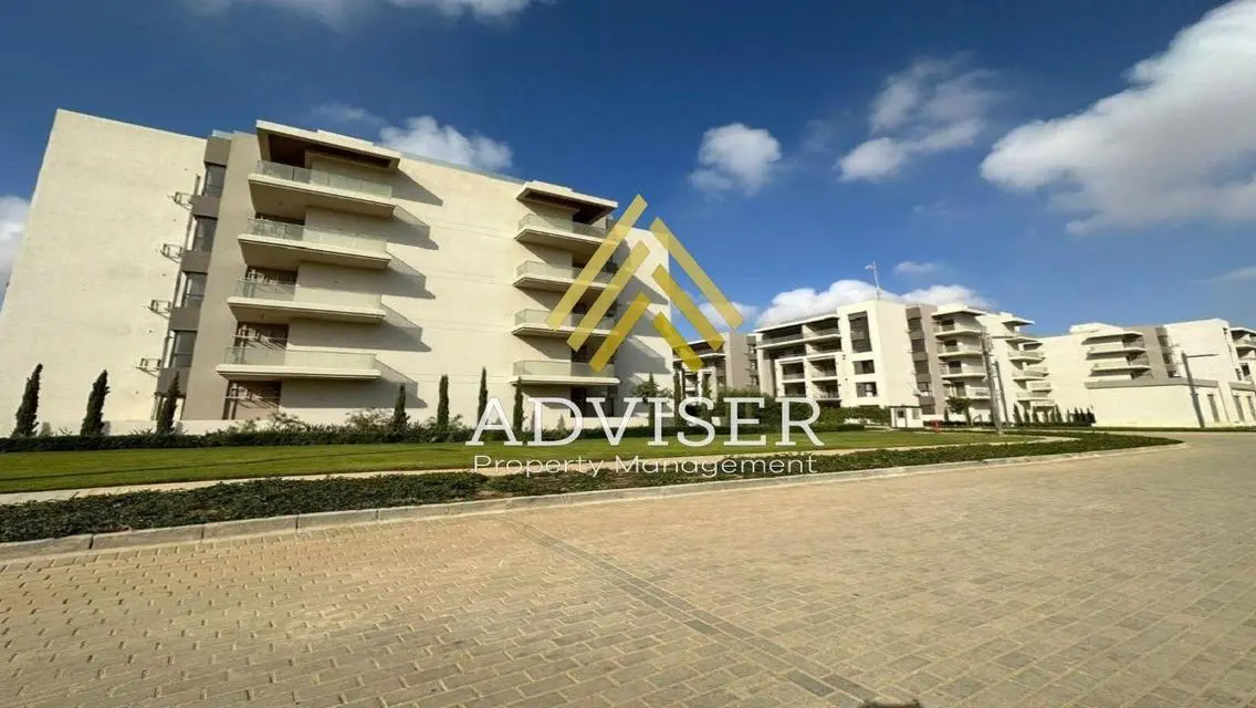 Luxury Villa for Sale with Expansive Space