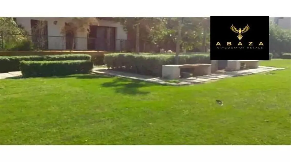Luxury Villa with Balcony and Security Guard