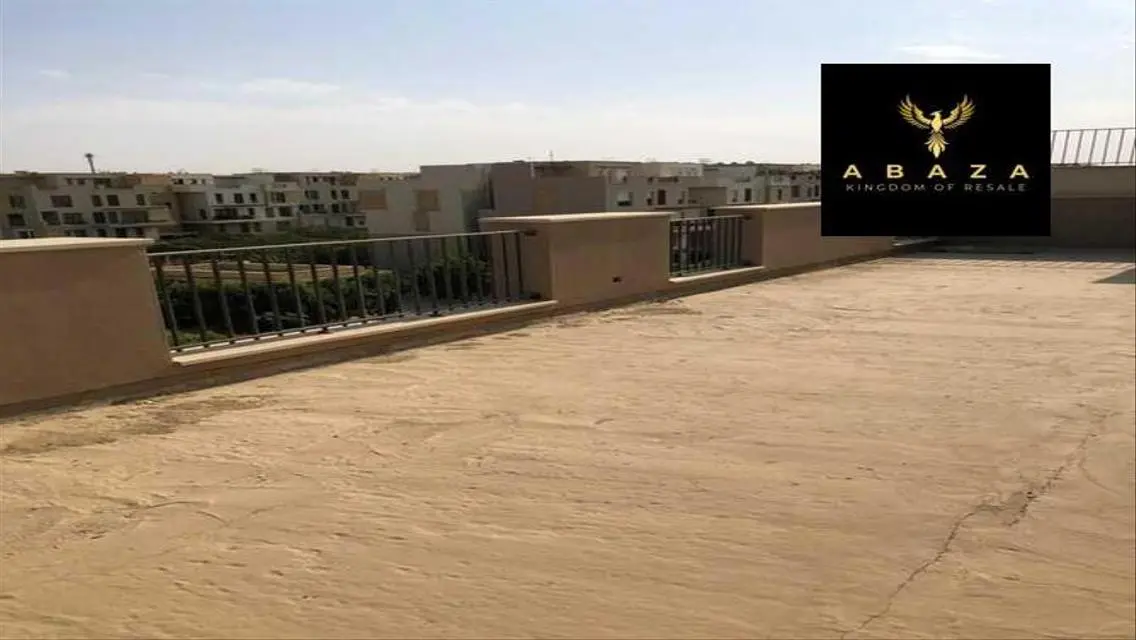 Luxury Villa with Balcony and Security Guard