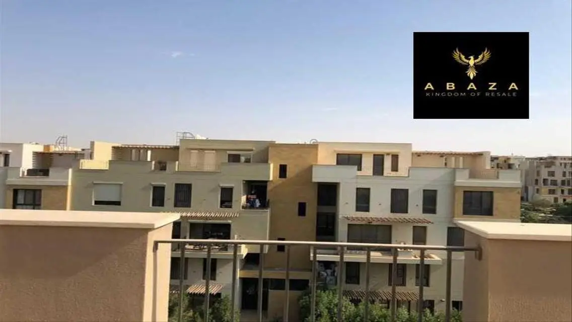Luxury Villa with Balcony and Security Guard