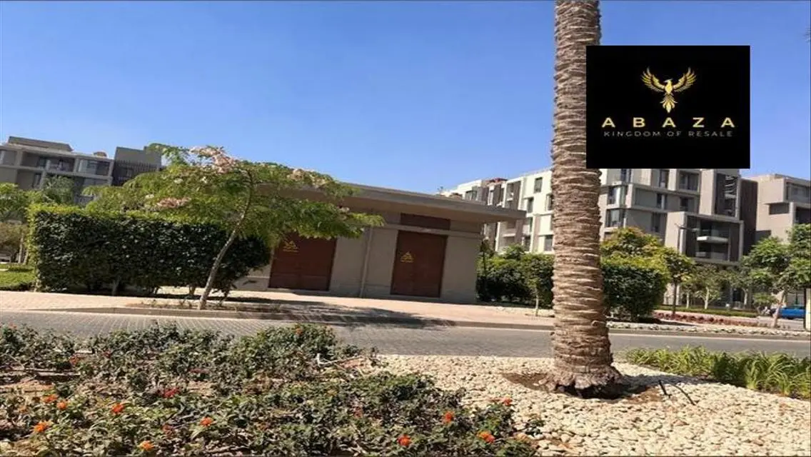 Luxury Villa with Balcony and Security Guard