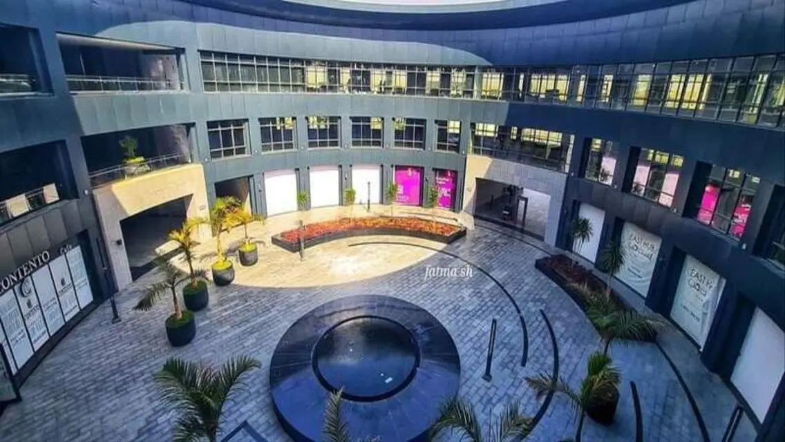 Commercial Shop in Madinaty - Amazing Investment Opportunity!