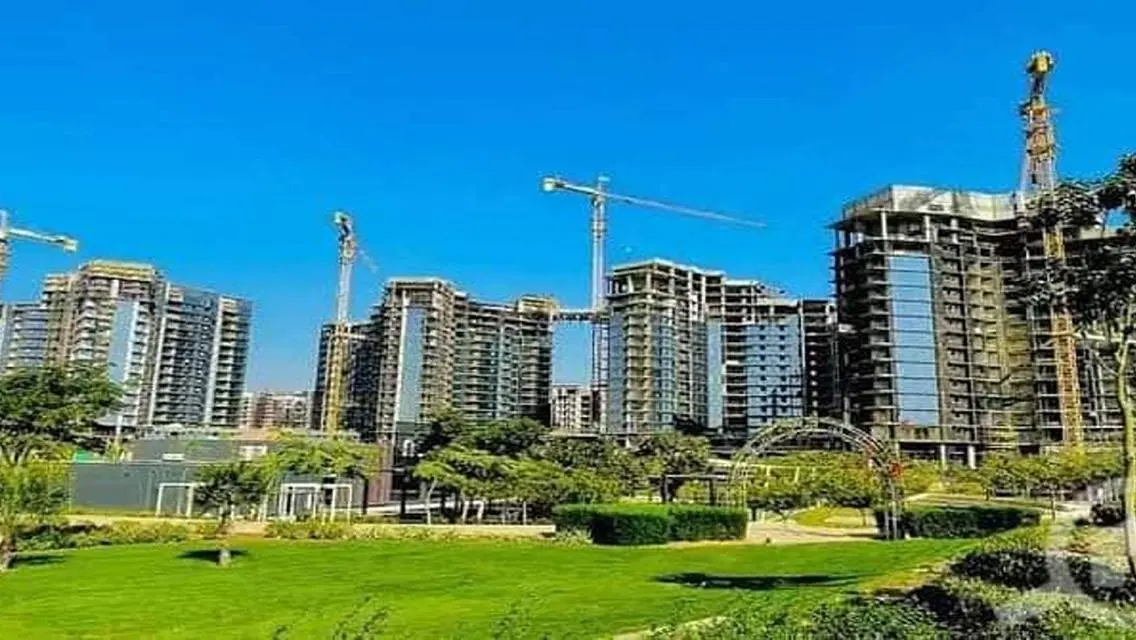Luxury Apartment for Sale with Lakeside View