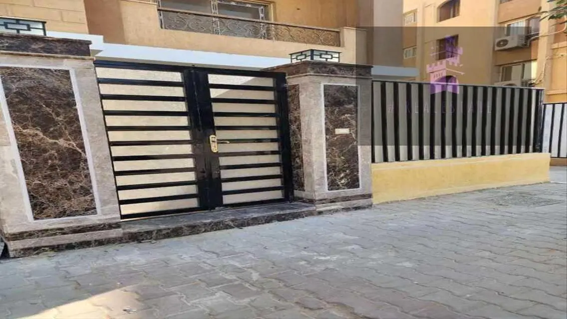 شقة 3 غرف نوم بمساحة 170 متر مربع للبيع