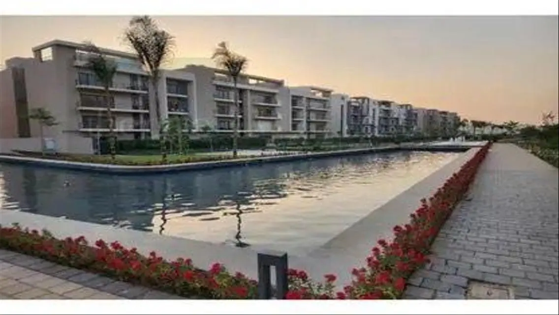 Luxury Apartment in Moon Residence