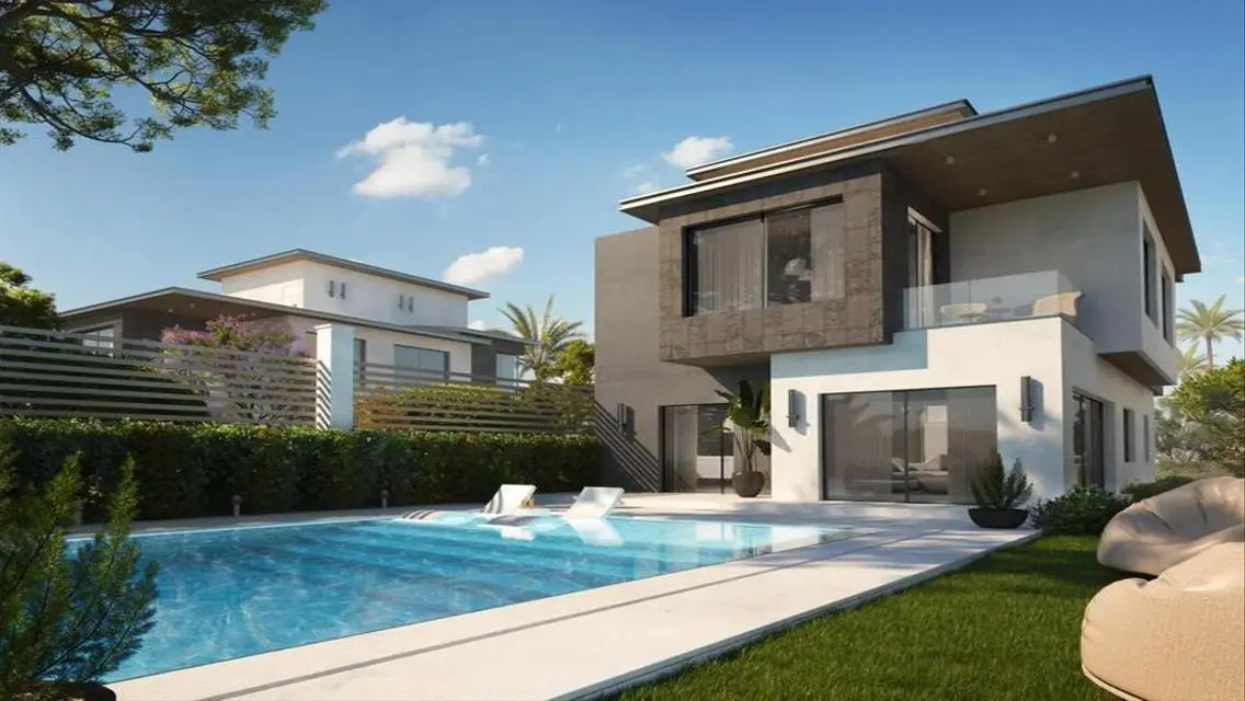 Luxurious Villa for Sale with Private Garden and Pool