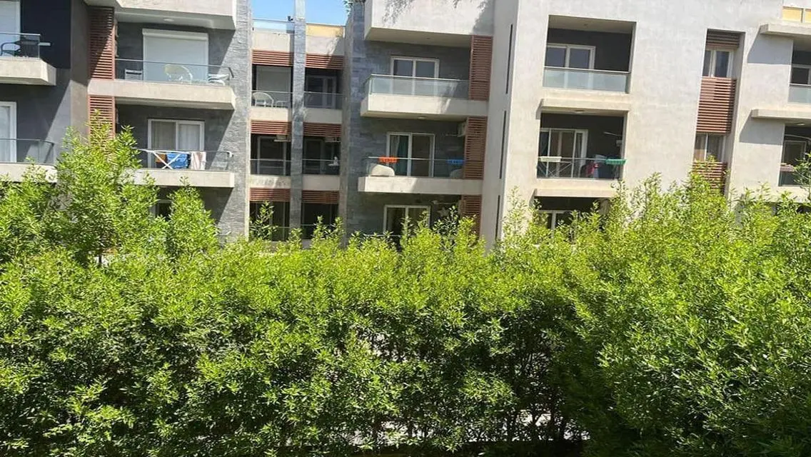 فيلا فاخرة مع مسبح خاص وحديقة