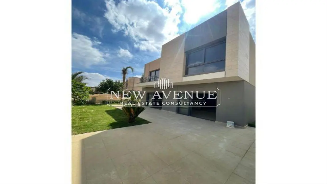 Home in Hap Town with 242 Square Meters