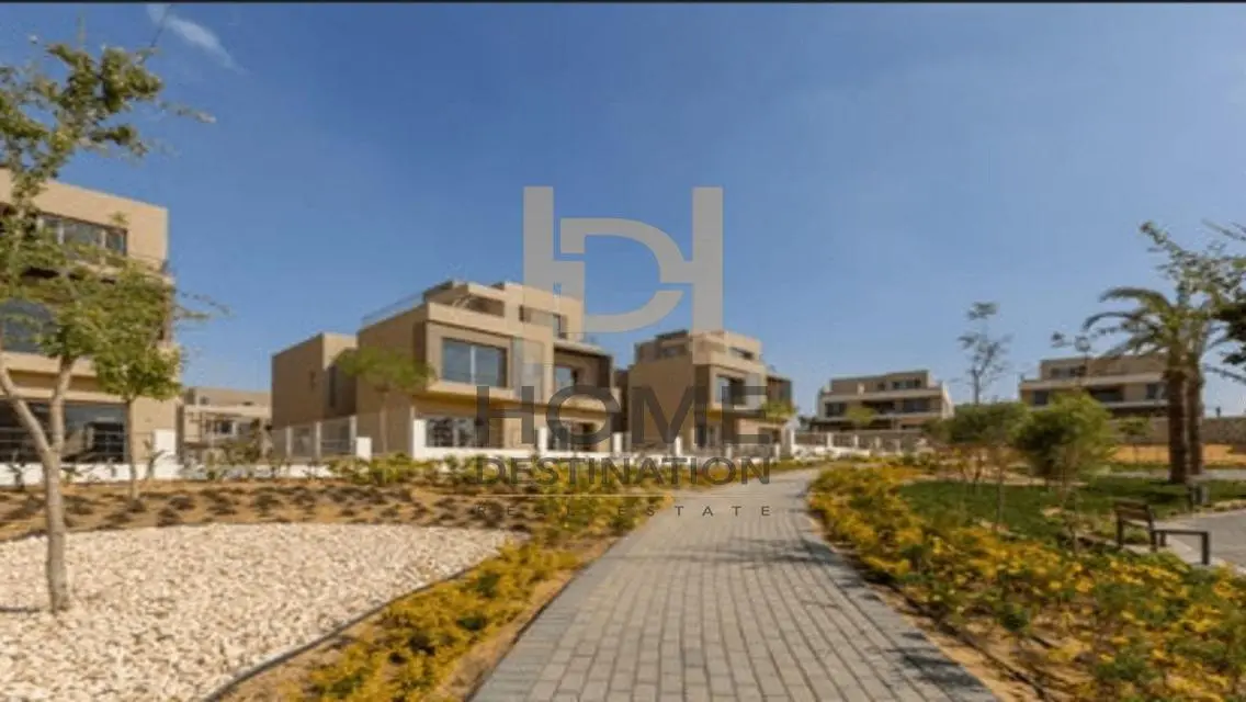 Luxury Villa Perfect for Family Living in the Heart of the City