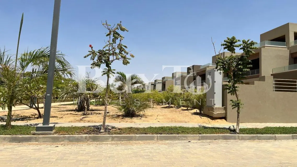 Luxury Villa for Sale with Private Garden and Stunning Views
