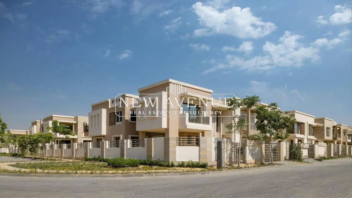 Stunning Apartment with Prime Landmark View