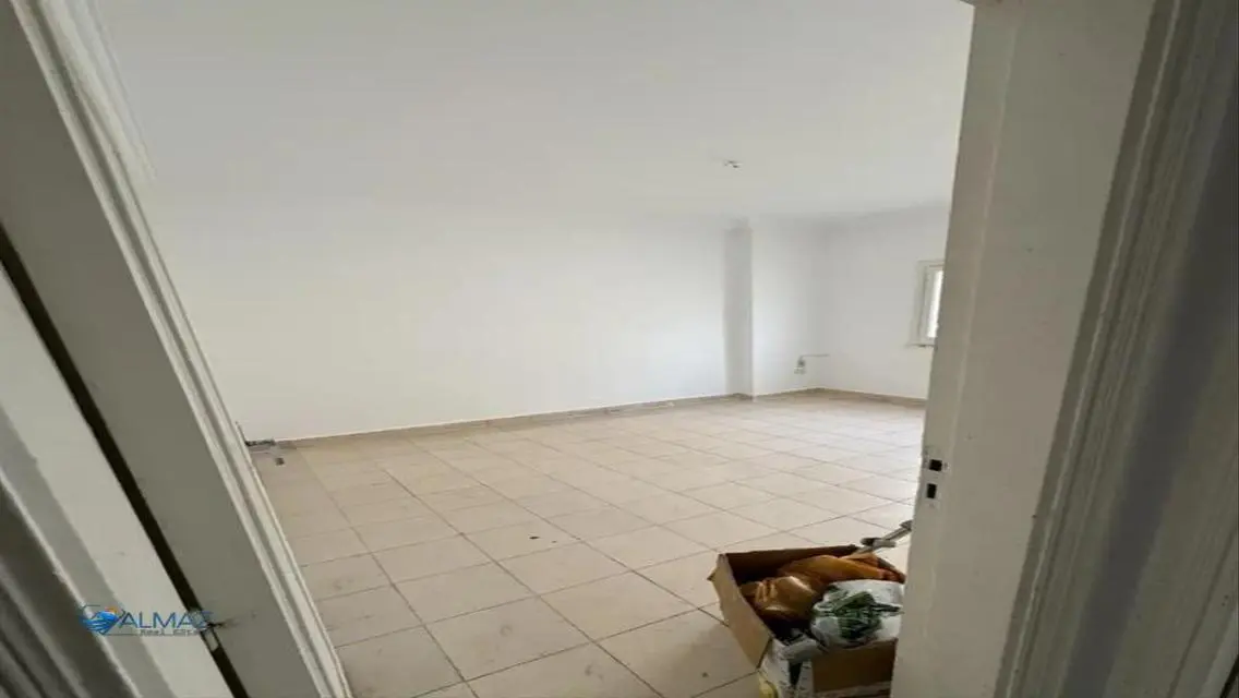 شقة مميزة للإيجار بسعر مناسب