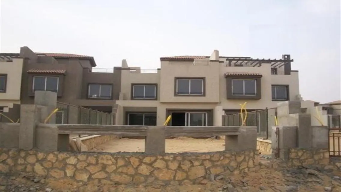Luxury Villa for Sale with Spacious Living Area