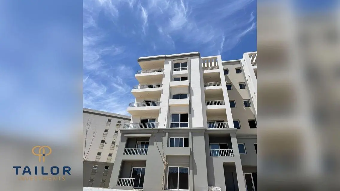 Luxury Apartment for Sale with Landmark View