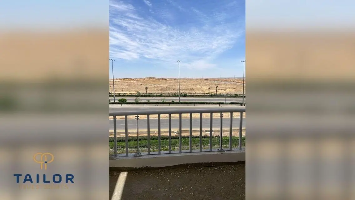 Luxury Apartment for Sale with Landmark View