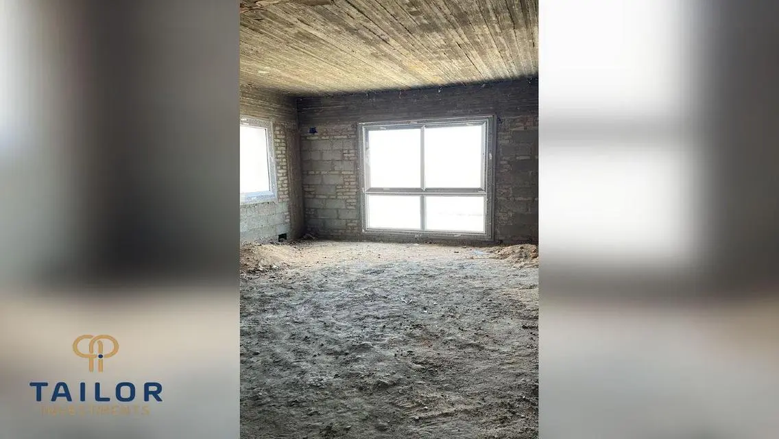 Luxury Apartment for Sale with Landmark View