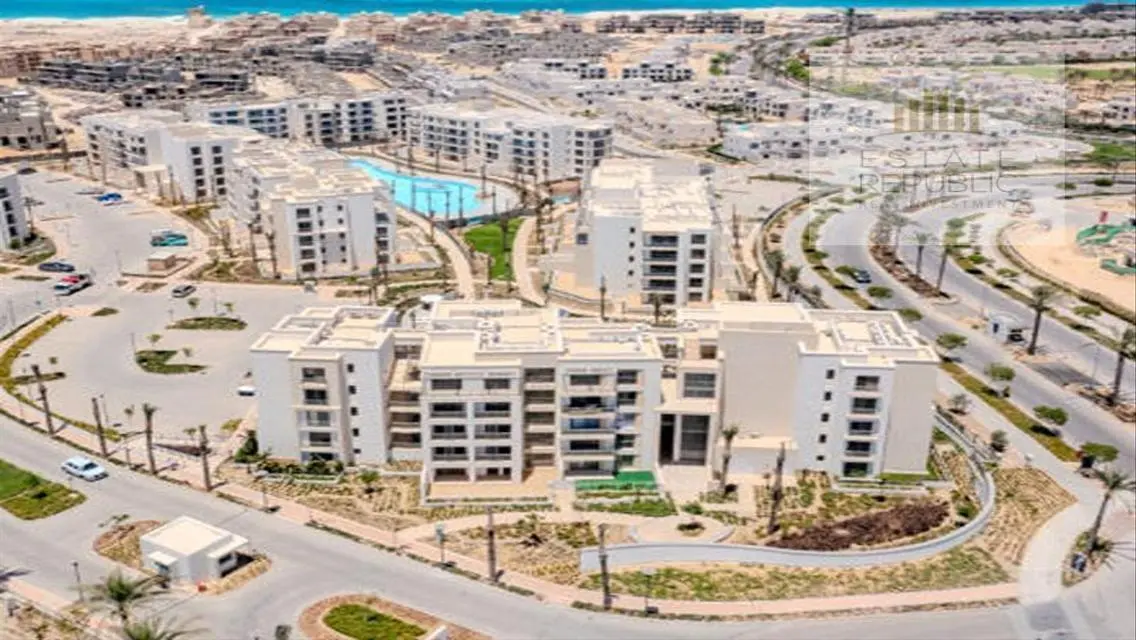 Luxury Apartment with Lake View - 6 Rooms