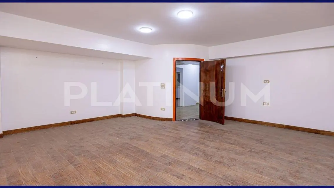 وحدة سكنية جديدة بمساحة 320 متر للبيع