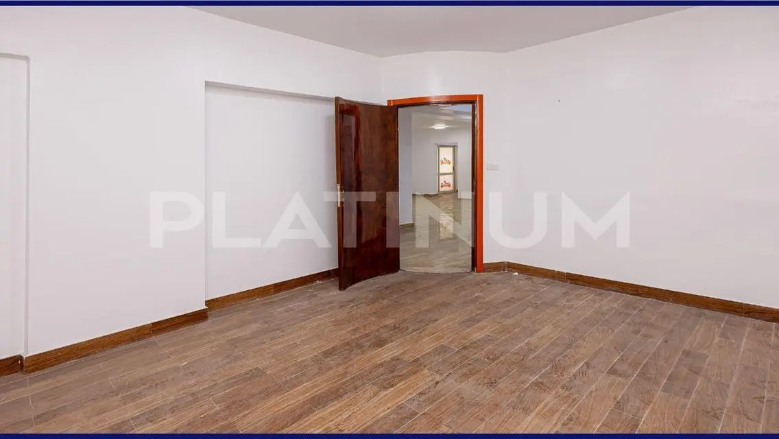 وحدة سكنية جديدة بمساحة 320 متر للبيع