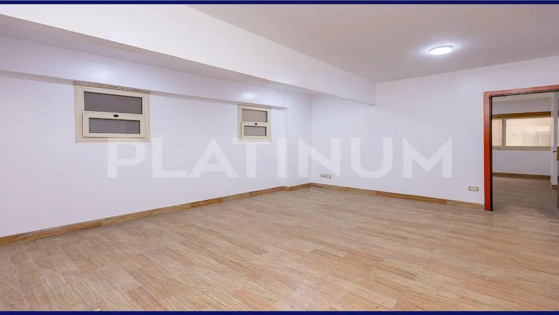 وحدة سكنية جديدة بمساحة 320 متر للبيع