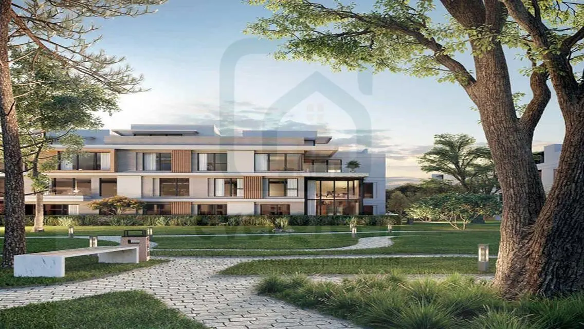 Luxury Villa for Sale - 7 Bedrooms with Pool and Lake View