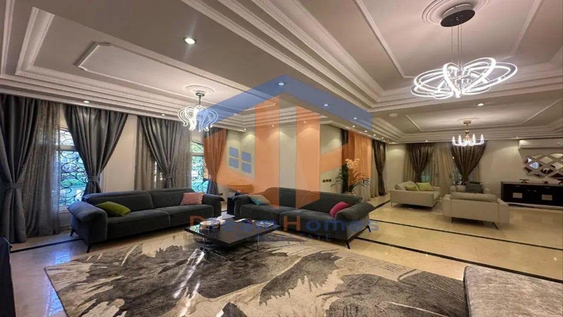 Luxurious Villa with Spacious Living and Stunning Views