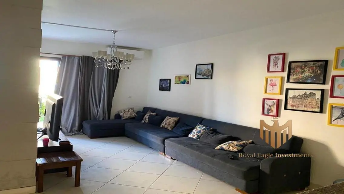 Luxury Apartment for Sale with 3 Rooms