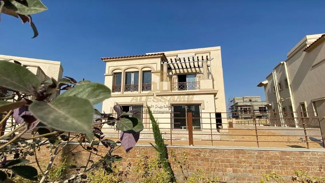 Luxury Villa for Sale in VG3-C3-485