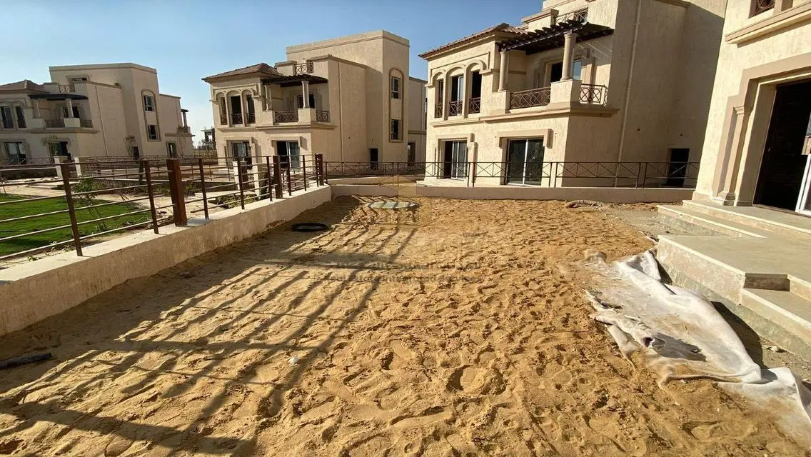 Luxury Villa for Sale in VG3-C3-485