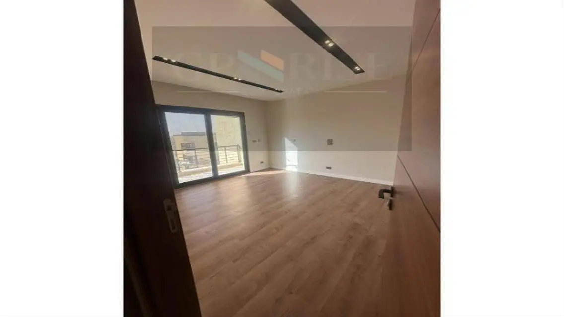 Luxurious 3-Bedroom Villa in Prime Location