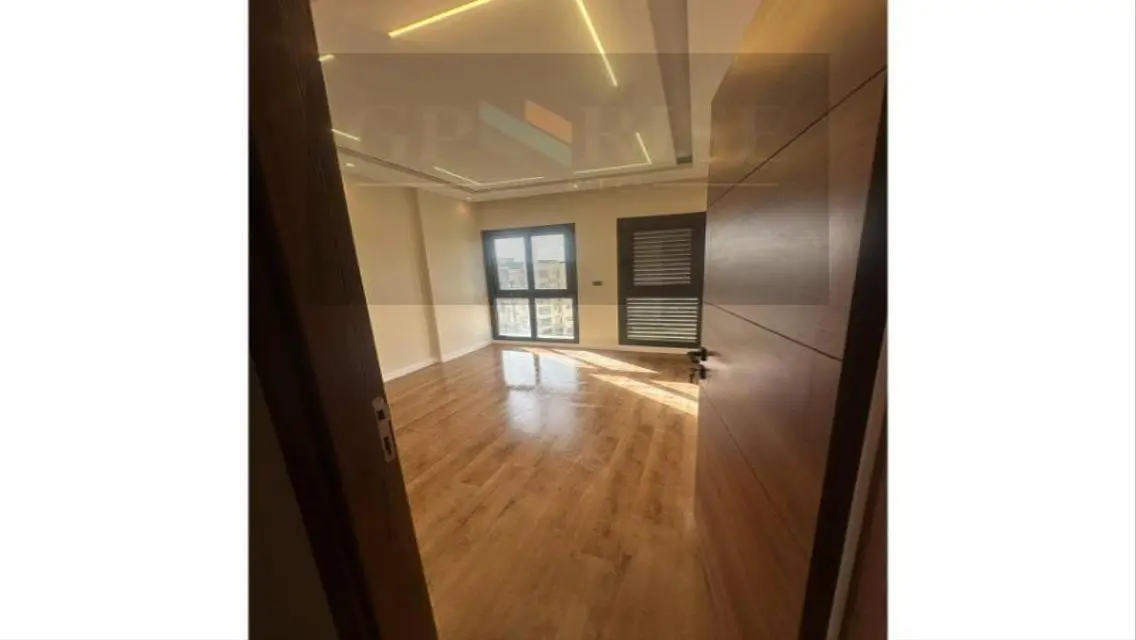 Luxurious 3-Bedroom Villa in Prime Location