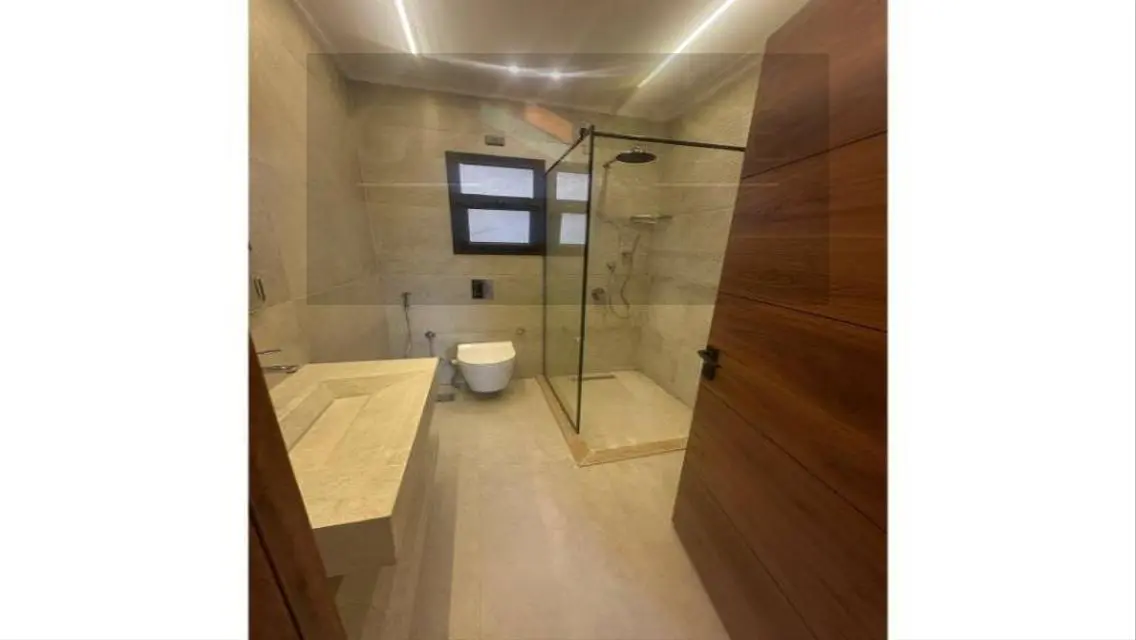 Luxurious 3-Bedroom Villa in Prime Location
