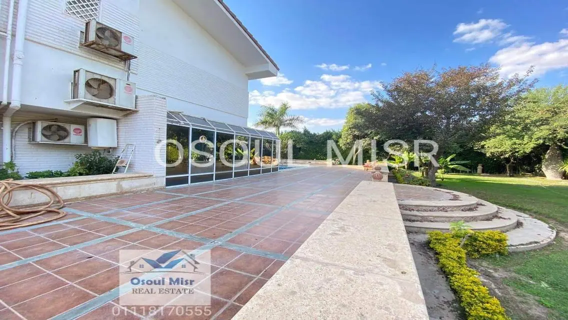 Luxury Apartment of 1550 sq. meters in a Prestigious Neighborhood