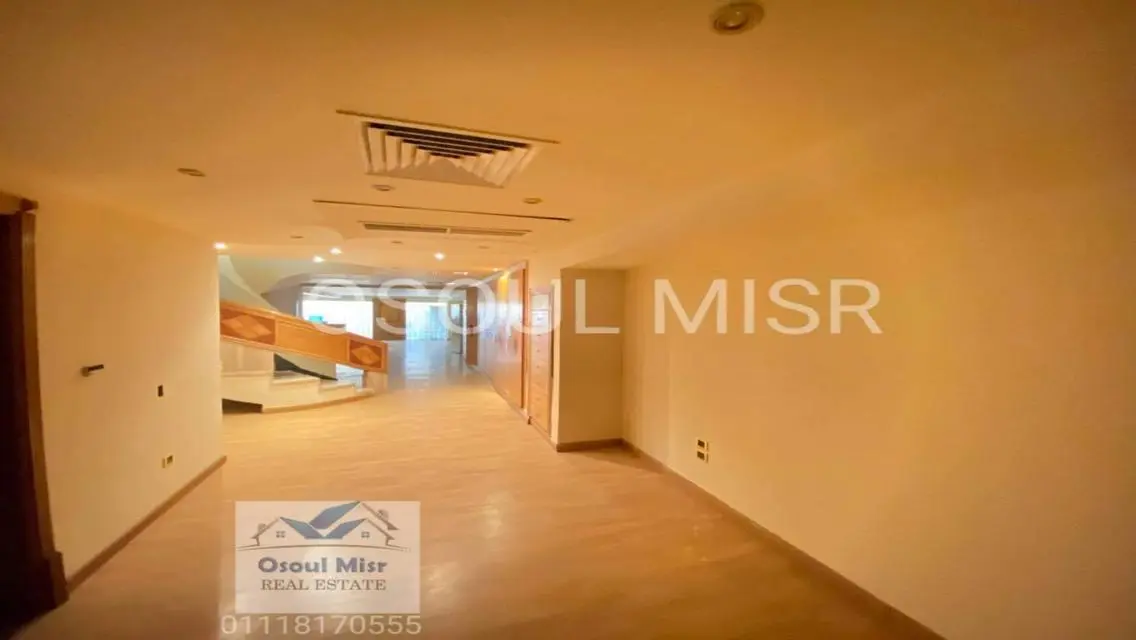 Luxury Apartment of 1550 sq. meters in a Prestigious Neighborhood