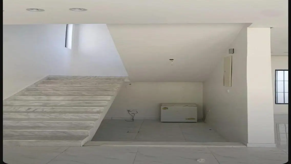 Stunning 300 sqm Apartment in Prime Location