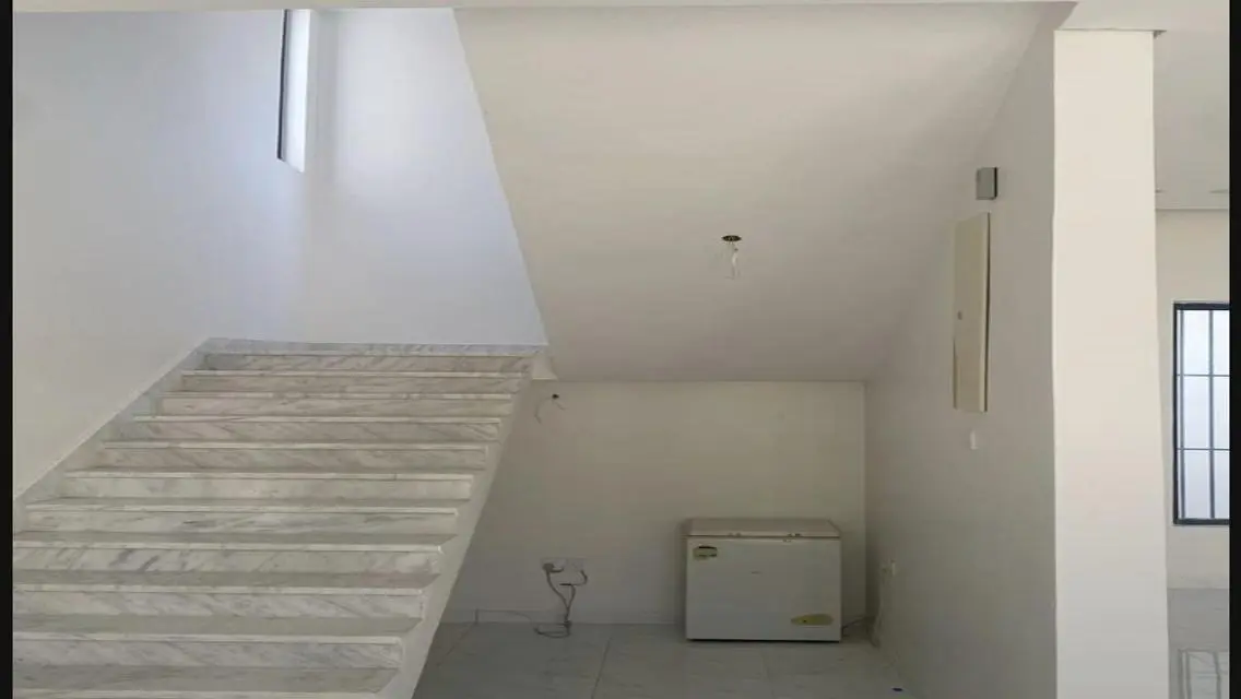 Stunning 300 sqm Apartment in Prime Location