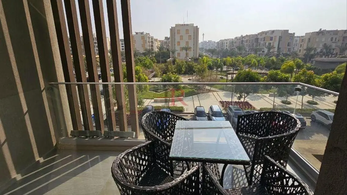 Luxury Apartment with Shared Pool and Unique View