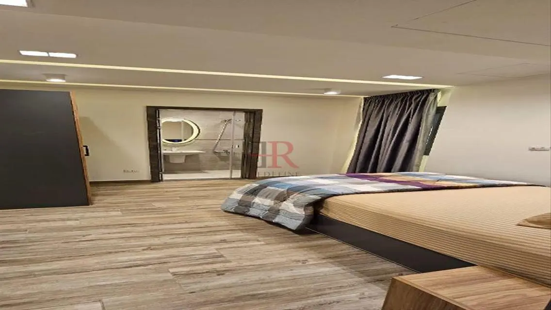 Luxury Apartment with Shared Pool and Unique View