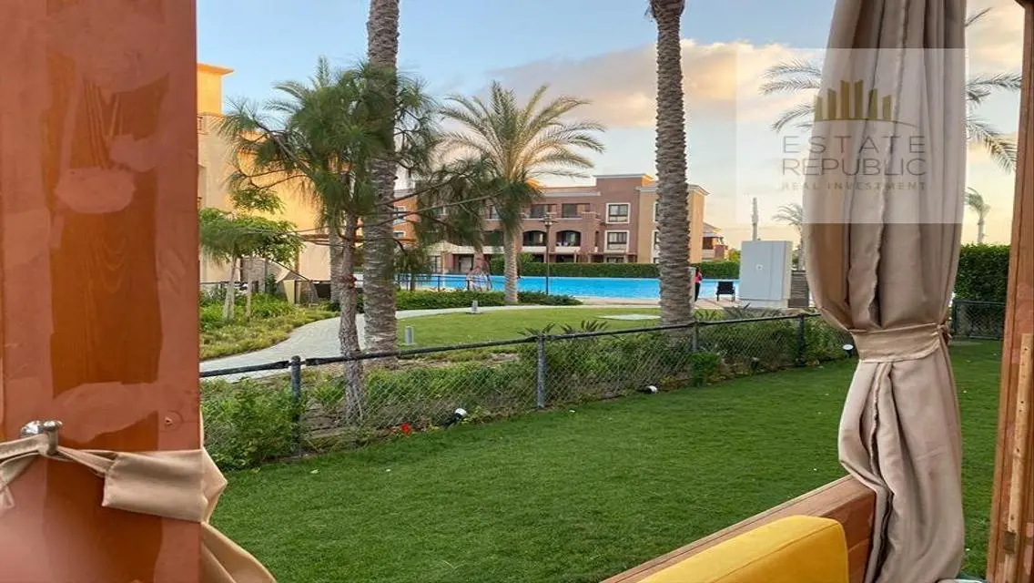 Luxury Apartment for Sale Overlooking Lakes and Landmarks