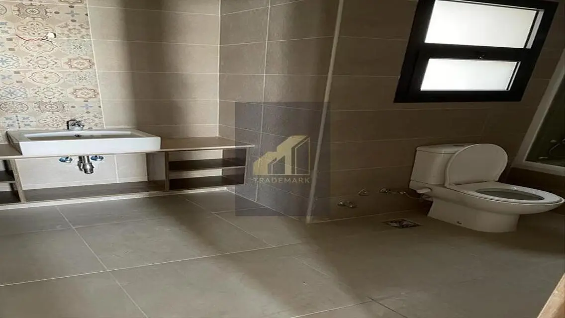 Luxurious Apartment with Stunning Views and Various Amenities