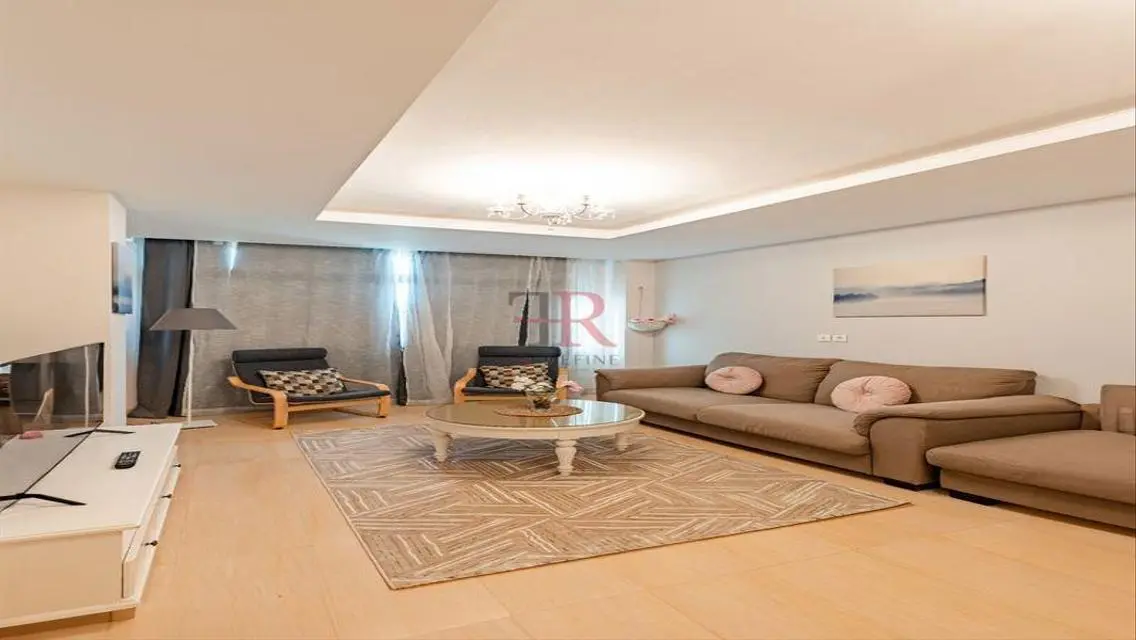 Affordable and Comfortable Apartment in Prime Location