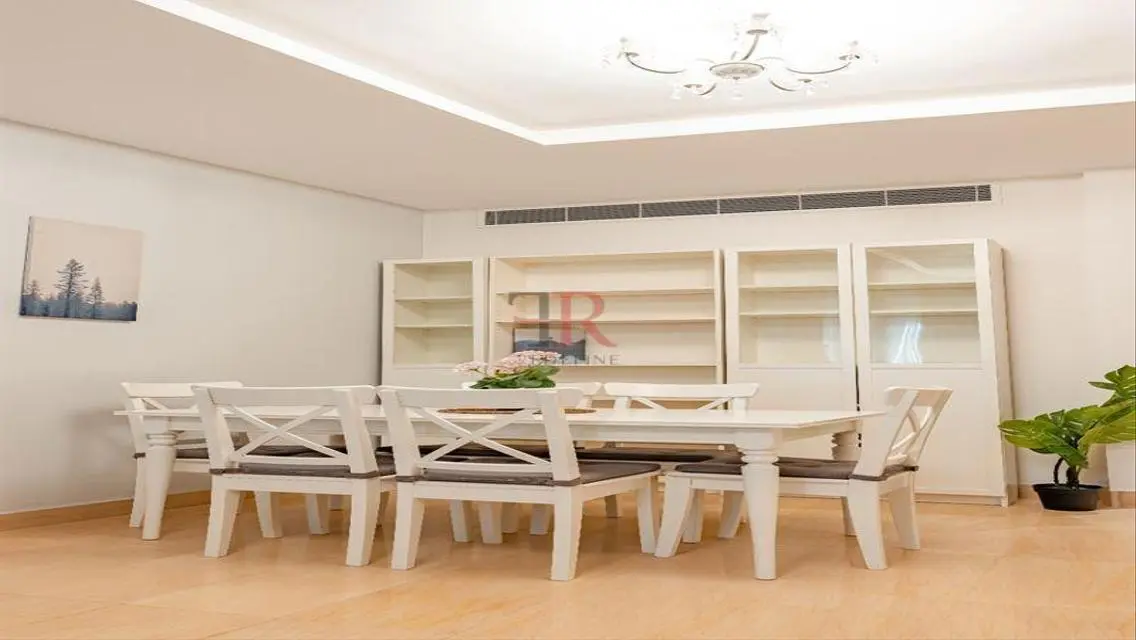 Affordable and Comfortable Apartment in Prime Location