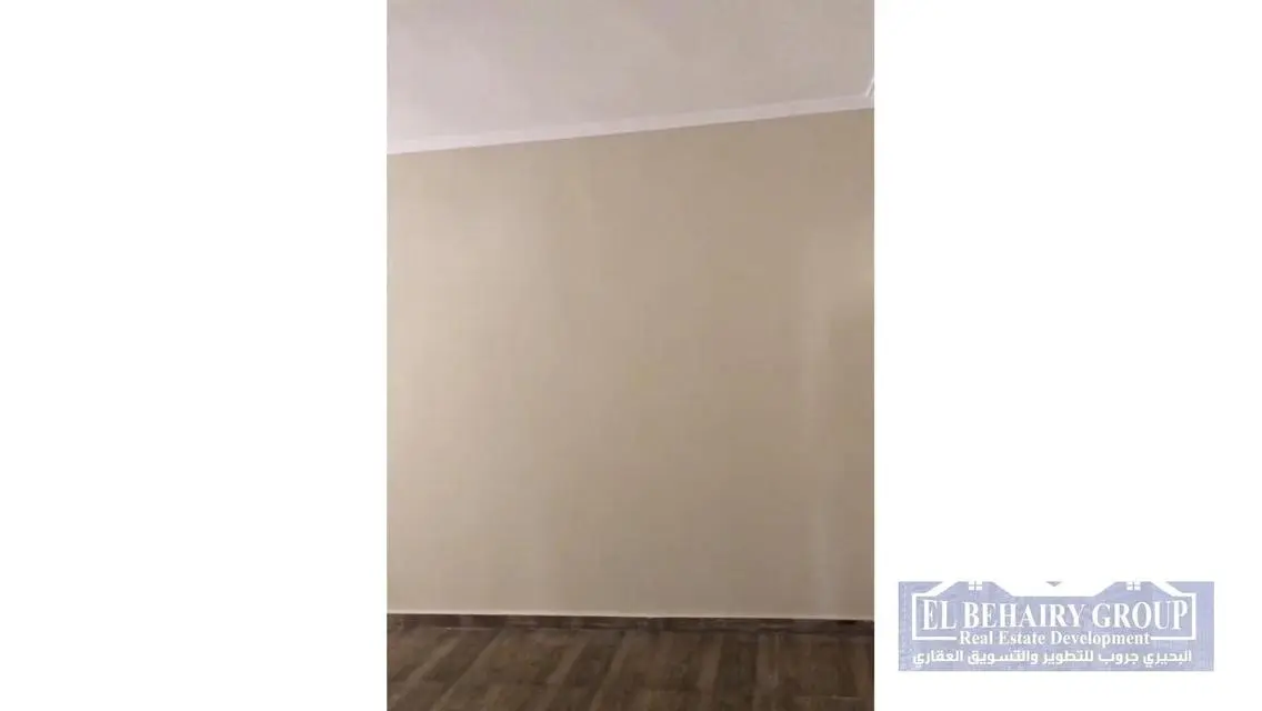 شقة فاخرة بمساحة 16530 متر للبيع