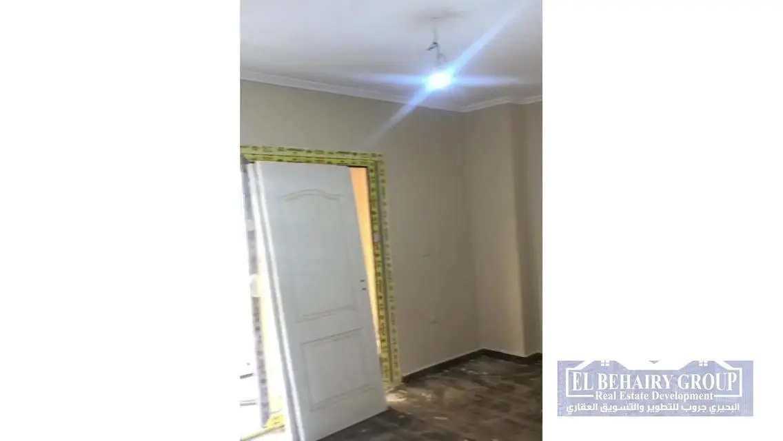 شقة فاخرة بمساحة 16530 متر للبيع