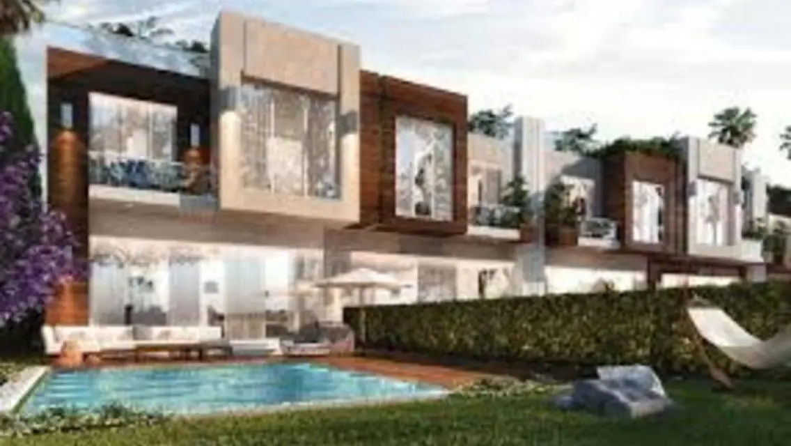 Luxury Villa with Stunning Lake View