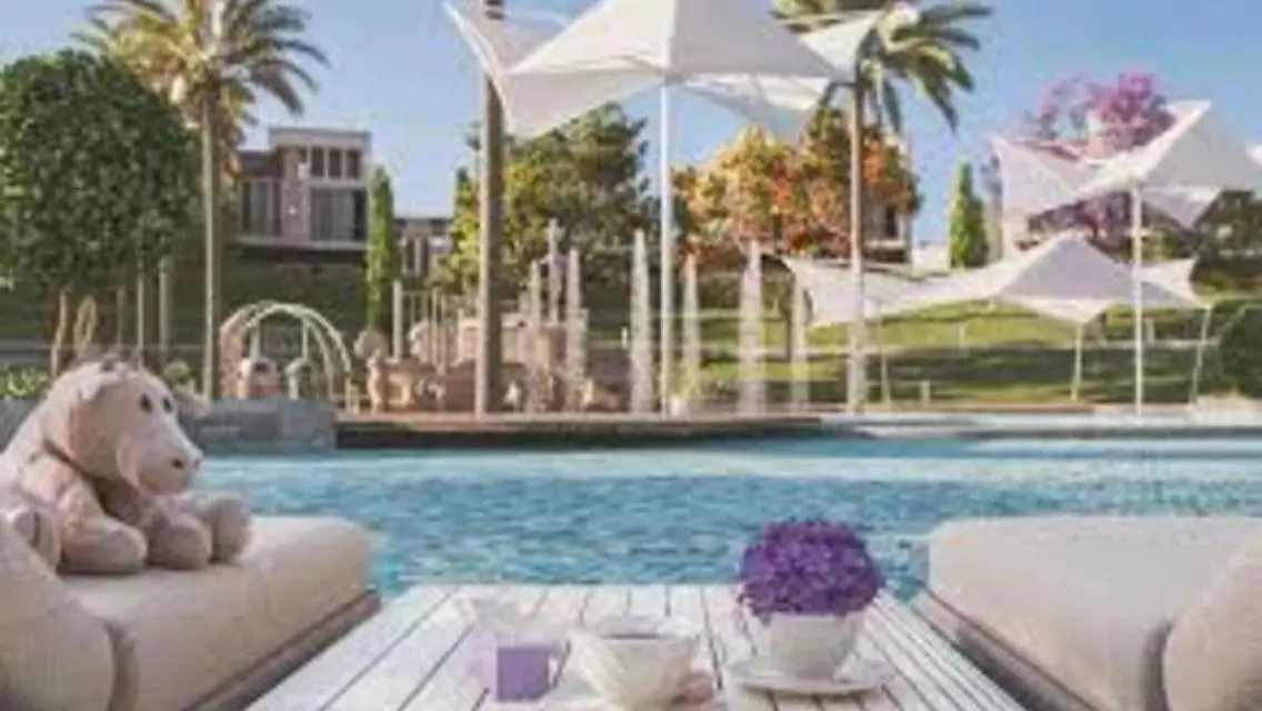 Luxury Villa with Stunning Lake View