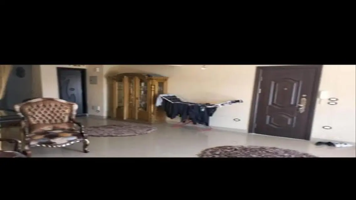 شقة فاخرة 3 غرف نوم للبيع في قلب المدينة