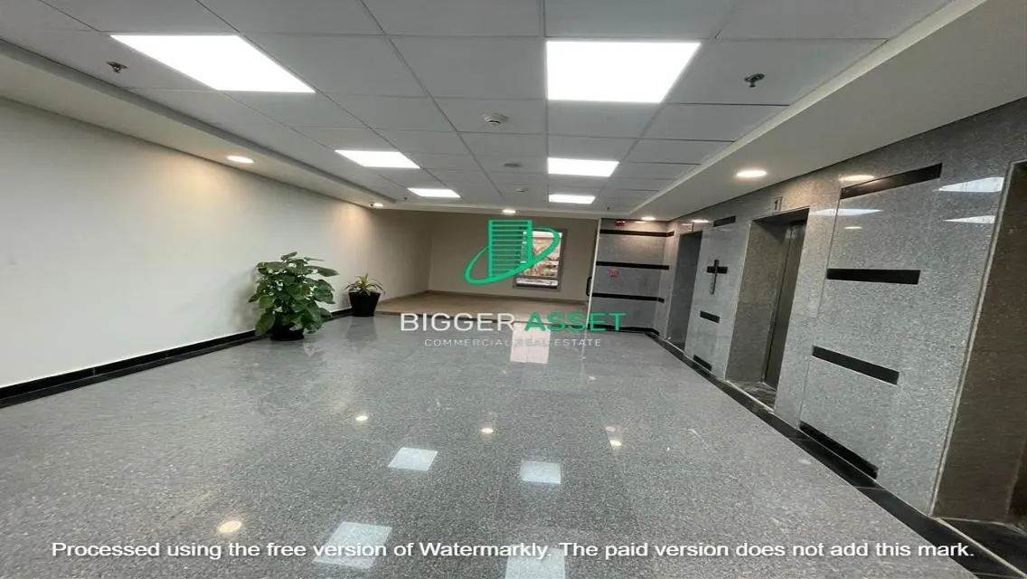 شقة فاخرة بمساحة 3000 متر للإيجار
