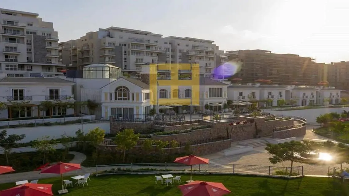 Luxury Apartment for Sale with Lake View