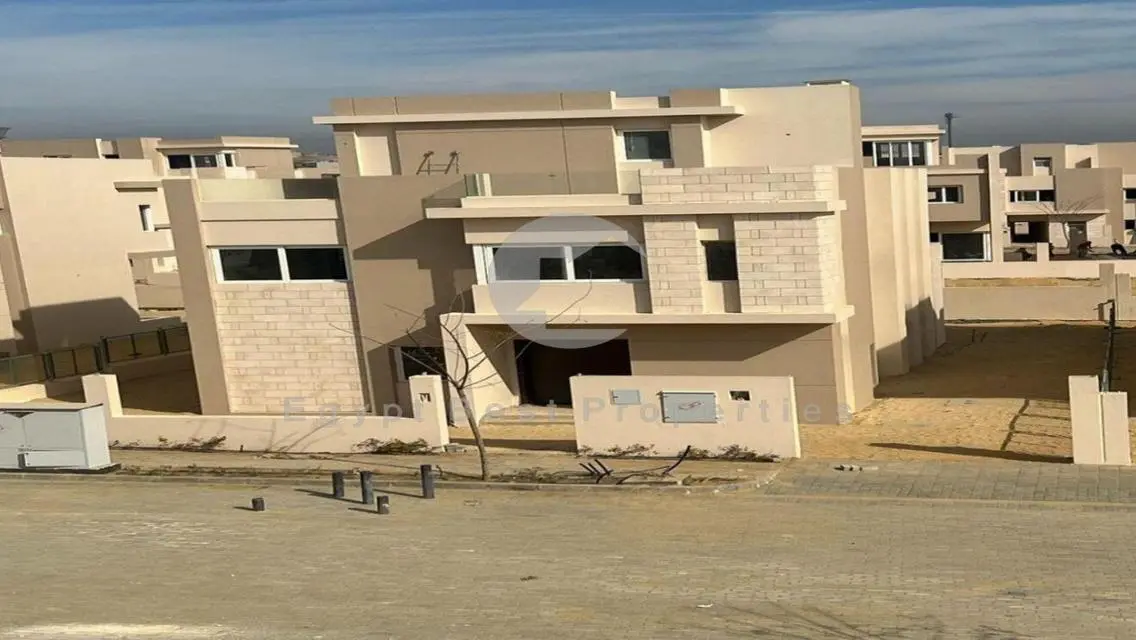 Luxurious Apartment for Rent with Extensive Facilities